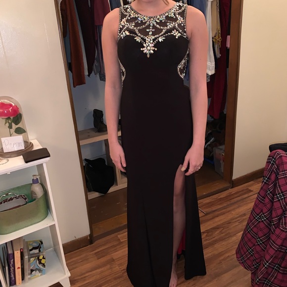 Black prom dress - Picture 1 of 4